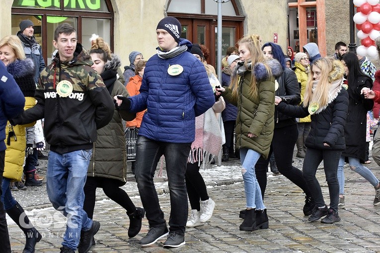 Zatańczyli na świdnickim Rynku po raz piętnasty