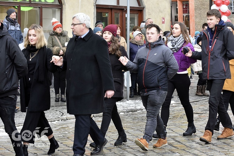 Zatańczyli na świdnickim Rynku po raz piętnasty