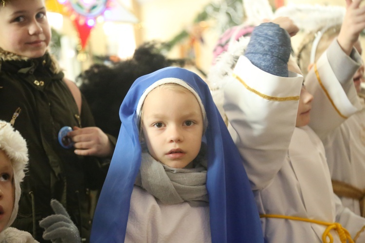 Kolędnicy misyjni w Szymbarku