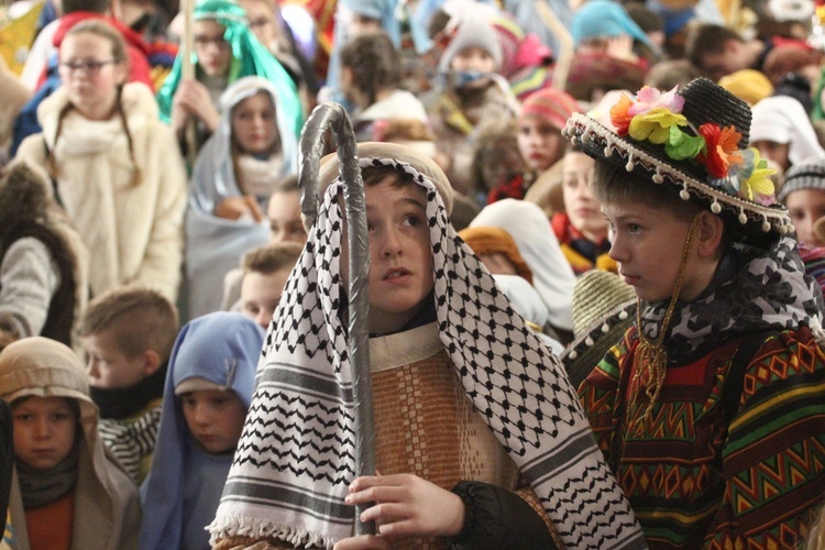 Kolędnicy misyjni w Szymbarku