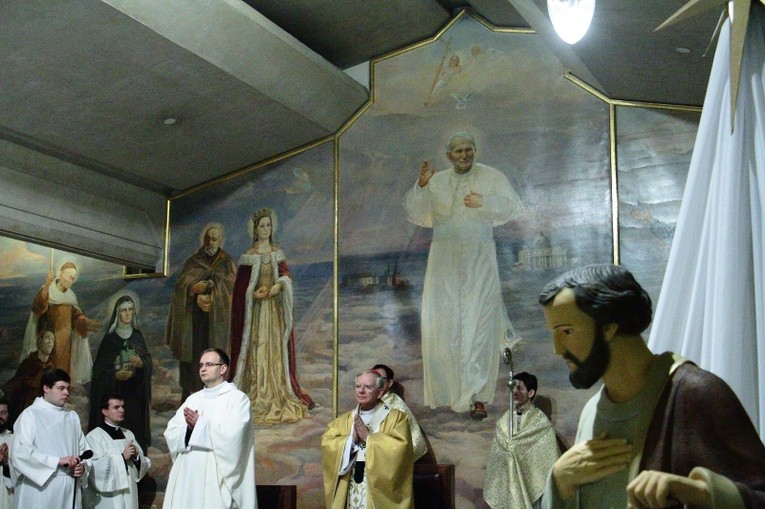 Msza św. Posłania na ŚDM w Panamie i opłatek młodzieży z metropolitą