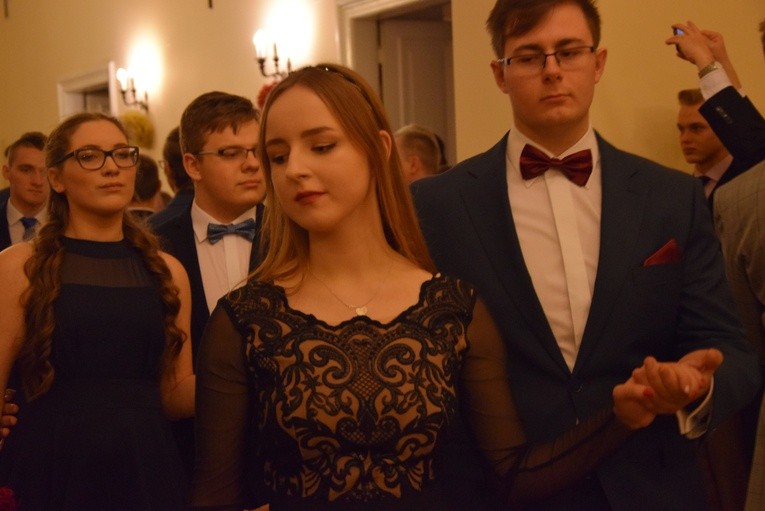 Studniówka w Szymanowie
