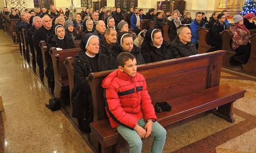 Uczestnicy styczniowej katechezy w Hałcnowie