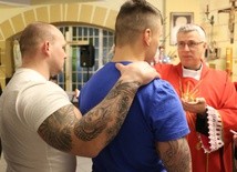 Chrzest, Pierwsza Komunia Święta i bierzmowanie w więzieniu