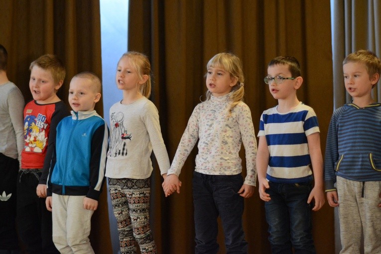 Koncert kolęd opolskich przedszkolaków