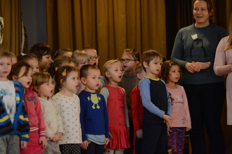 Koncert kolęd opolskich przedszkolaków