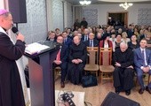 O odpowiedzialność za słowo apelował bp Henryk Tomasik, honorowy gość opłatka opoczyńskiego powiatu