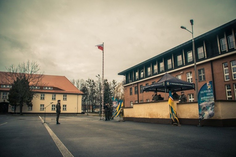 Trójka już w kraju