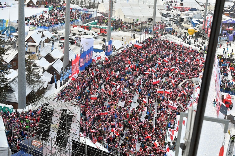 Puchar Świata w skokach narciarskich - konkurs drużynowy 