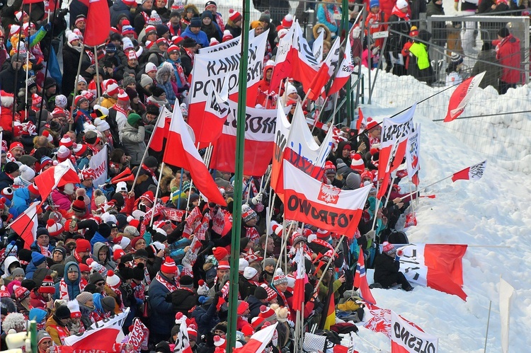 Puchar Świata w skokach narciarskich - konkurs drużynowy 