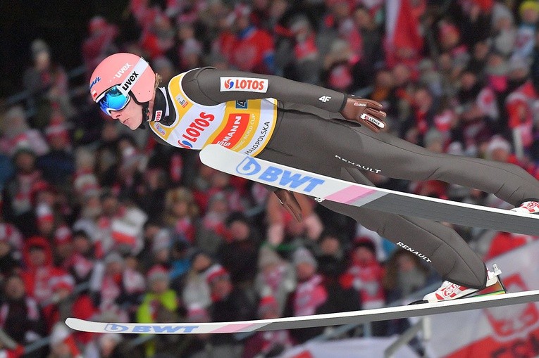 Puchar Świata w skokach narciarskich - konkurs drużynowy 