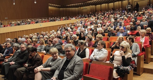Stanisława Celińska w filharmonii