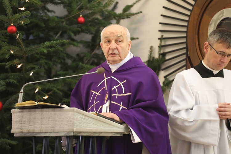 Pogrzeb śp. ks. kan. Zdzisława Zieleźnika w Czechowicach-Dziedzicach