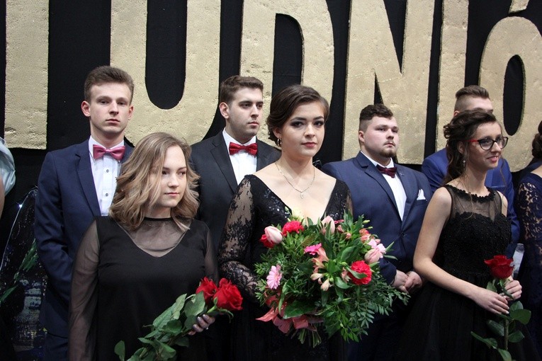 Studniówka w "Pijarskiej"