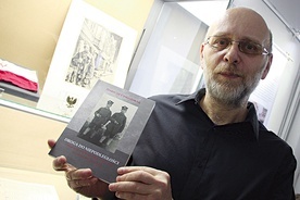 ▲	Autor książki Dariusz Czwojdrak jest kustoszem Muzeum Ziemi Wschowskiej.