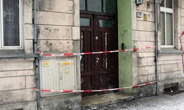 Pożar kamienicy. Nie żyją cztery osoby