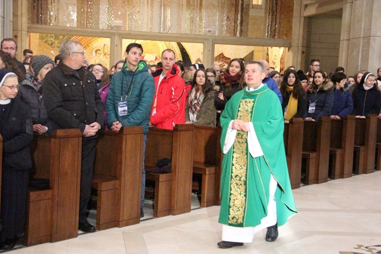 Panama w Krakowie - Eucharystia w sanktuarium św. Jana Pawła II