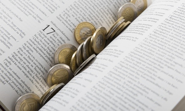 Bogaty Kościół to Kościół stary