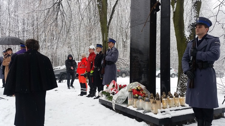 Uroczystości w 13. rocznicę tragedii na terenach MTK