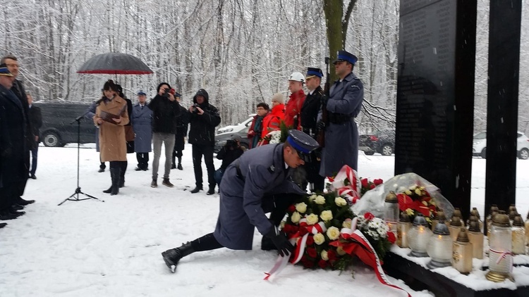 Uroczystości w 13. rocznicę tragedii na terenach MTK