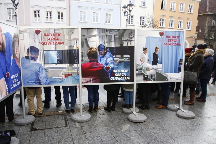 Protest w obronie gliwickiej kardiologii