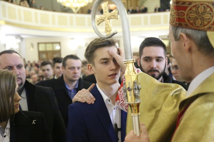 Bierzmowanie u MB Anielskiej w Dębicy