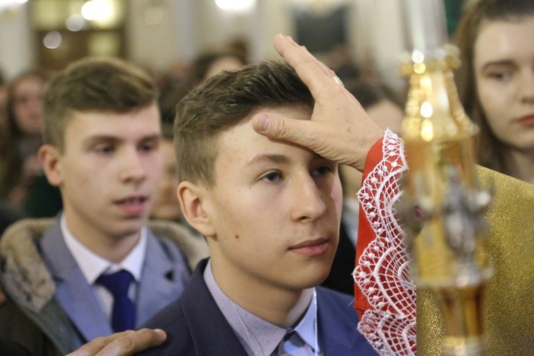 Bierzmowanie u MB Anielskiej w Dębicy