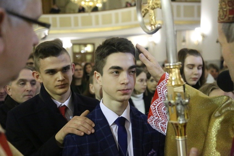 Bierzmowanie u MB Anielskiej w Dębicy