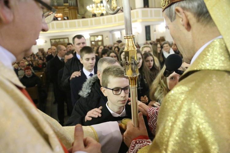 Bierzmowanie u MB Anielskiej w Dębicy