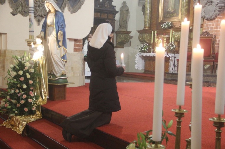 Śluby zakonne i... pustelnicze