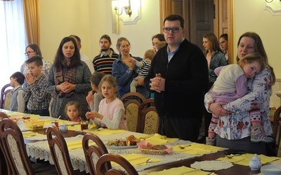 DRWaL-owa gromadka obecna na lutowym spotkaniu w Hałcnowie