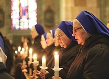 Podczas Eucharystii odbyło się uroczyste odnowienie ślubów czystości, ubóstwa i posłuszeństwa.