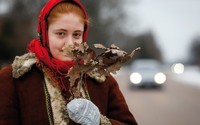 Chrystek to gałązka  dębu, który na zimę  nie zrzuca liści.