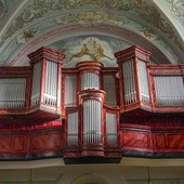 Czerwień, indygo i złoto