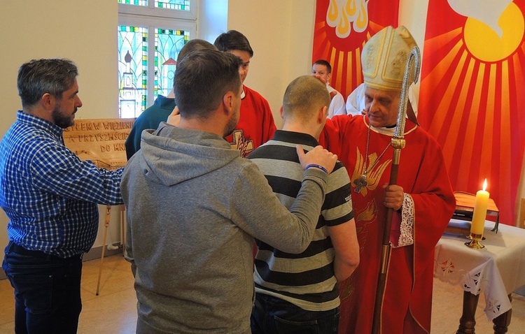 Bierzmowanie w cieszyńskim zakładzie karnym - 2019