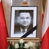 Prezydent: Uważam za konieczne zarządzenie żałoby narodowej w związku ze śmiercią Olszewskiego