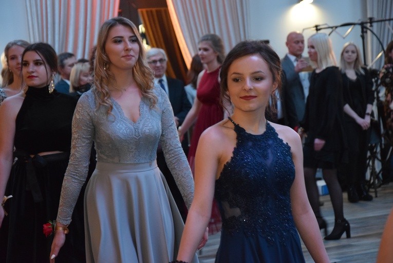 Studniówka Klasycznego LO im. ks. S. Konarskiego w Skierniewicach