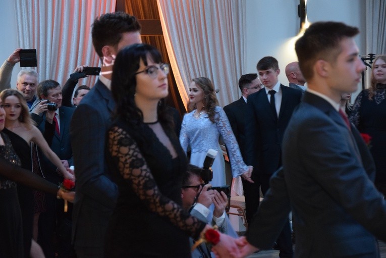 Studniówka Klasycznego LO im. ks. S. Konarskiego w Skierniewicach