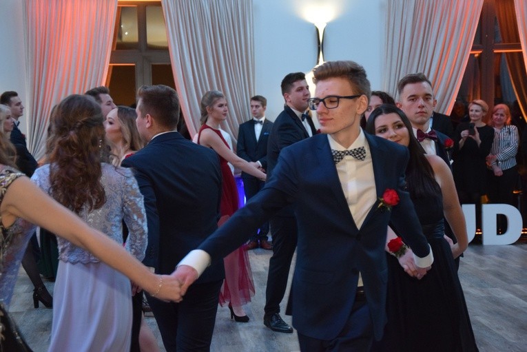 Studniówka Klasycznego LO im. ks. S. Konarskiego w Skierniewicach