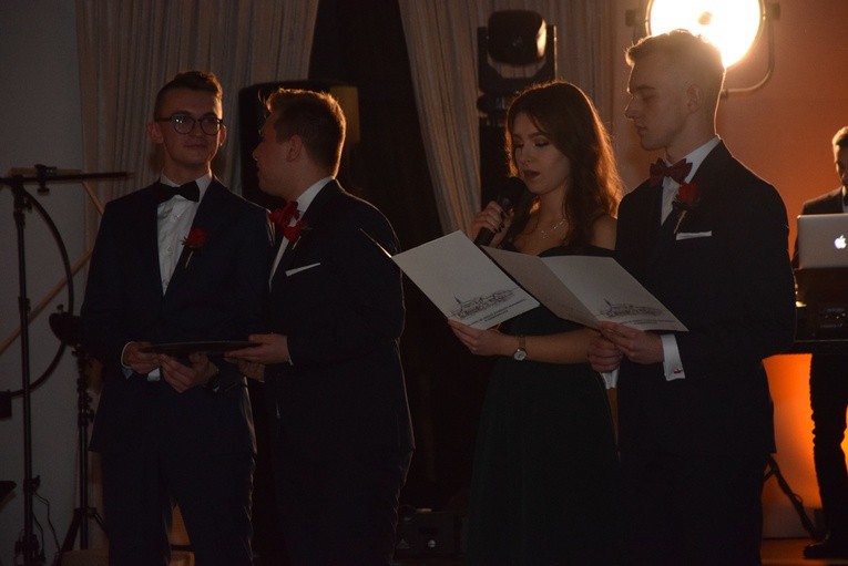 Studniówka Klasycznego LO im. ks. S. Konarskiego w Skierniewicach