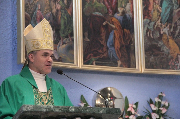 Homilię wygłosił bp Zbigniew Zieliński