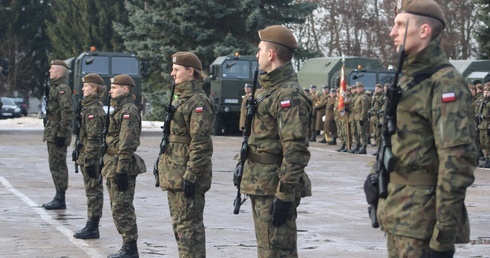 Po raz drugi przysięga Wojsk Obrony Terytorialnej odbyła się w ciechanowskich koszarach