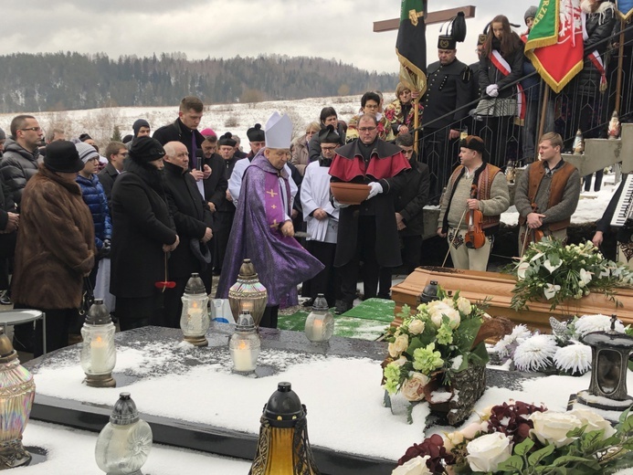 Pogrzeb ks. prał. Stanisława Kuczka w Trzebini