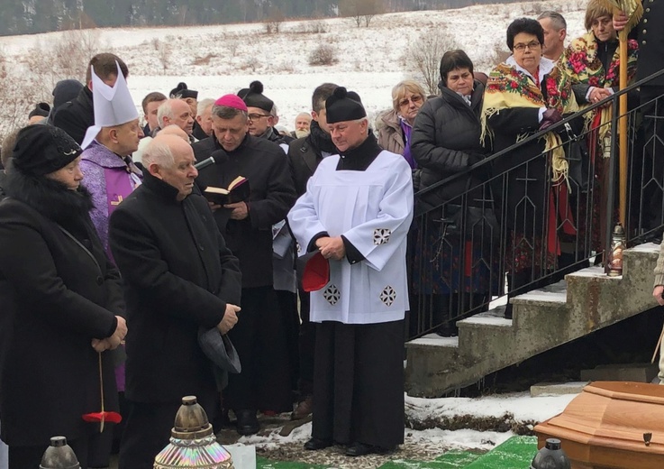 Pogrzeb ks. prał. Stanisława Kuczka w Trzebini