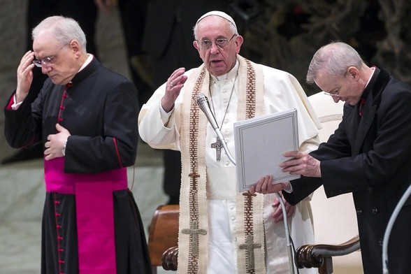 Papież Franciszek: Kto nie widzi łez ubogich, ten ma serce z kamienia