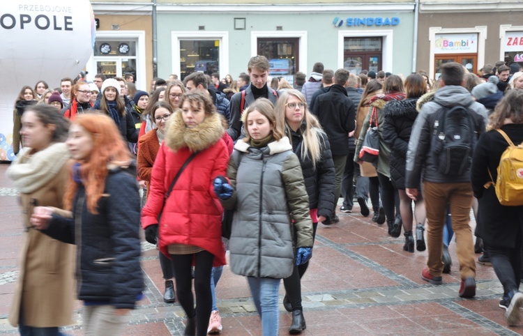 Polonez maturzystów w Opolu