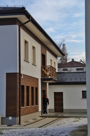 Gorzyce - powstał dom parafialny