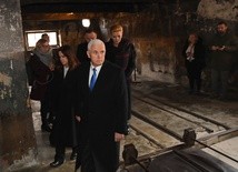 Pence: Niech Auschwitz przypomina, że milczenie w obliczu zła to zgoda na jego triumf