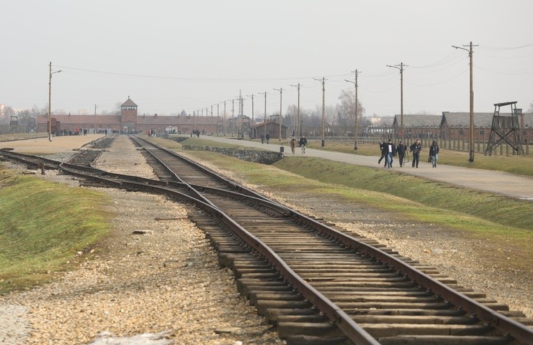 Prezydencki hołd dla ofiar KL Auschwitz-Birkeanu
