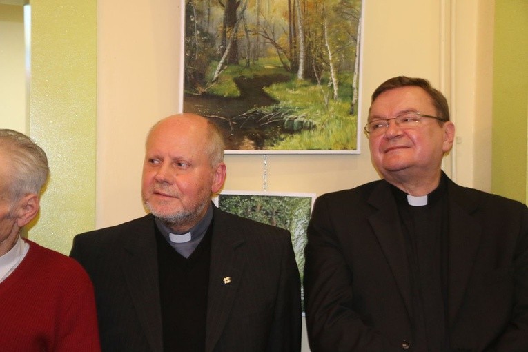 Wystawa malarstwa ks. Andrzeja Sawulskiego w Mszanie Dolnej
